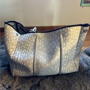 Neoprene bag